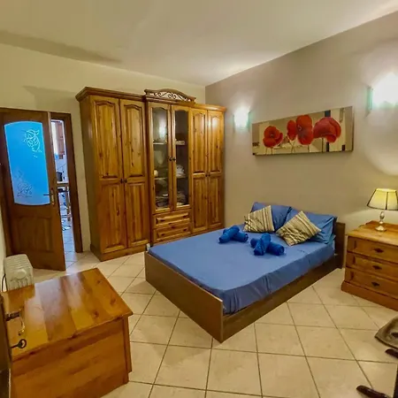 In Paceville 200m From Spinola Bay * St. Paul's Bay